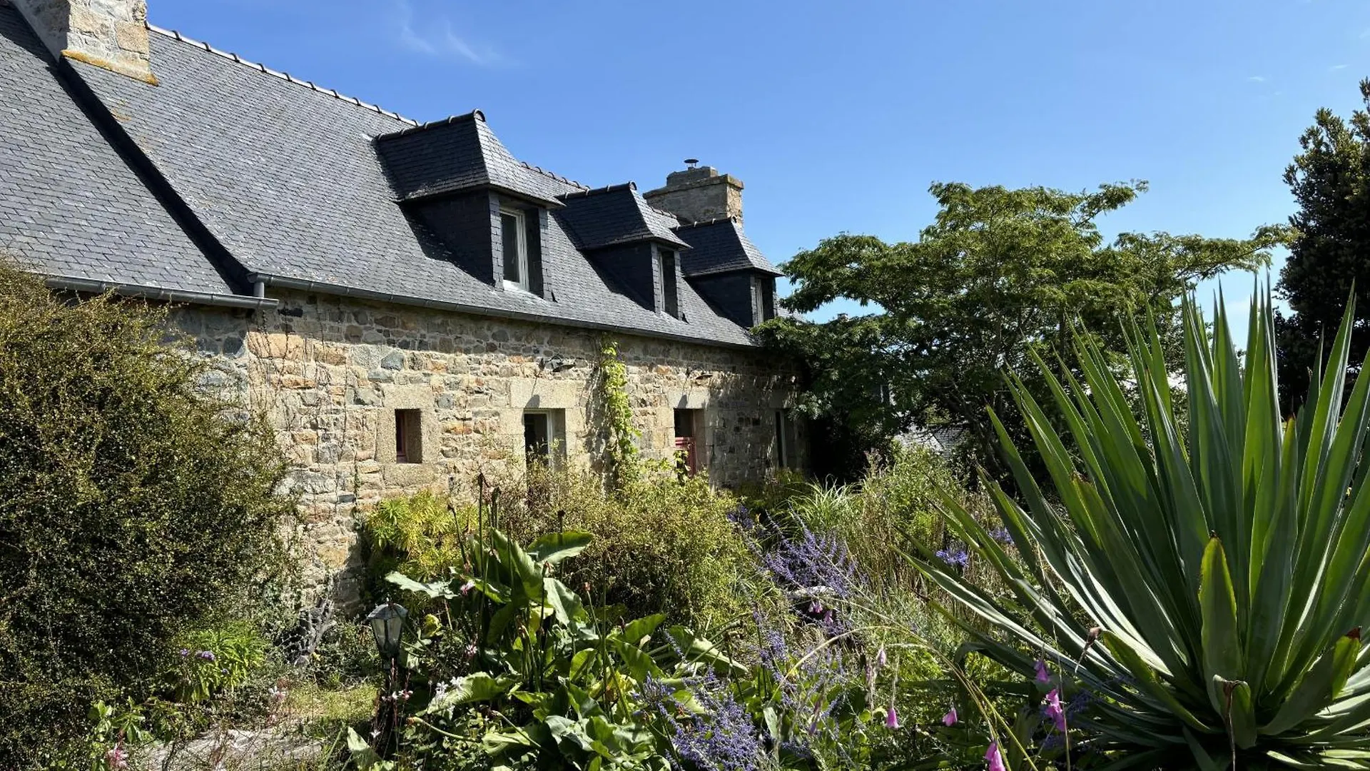 Douarenn Braz, Douarenn Braz A Haven Of Peace Villa Plougrescant Fransa