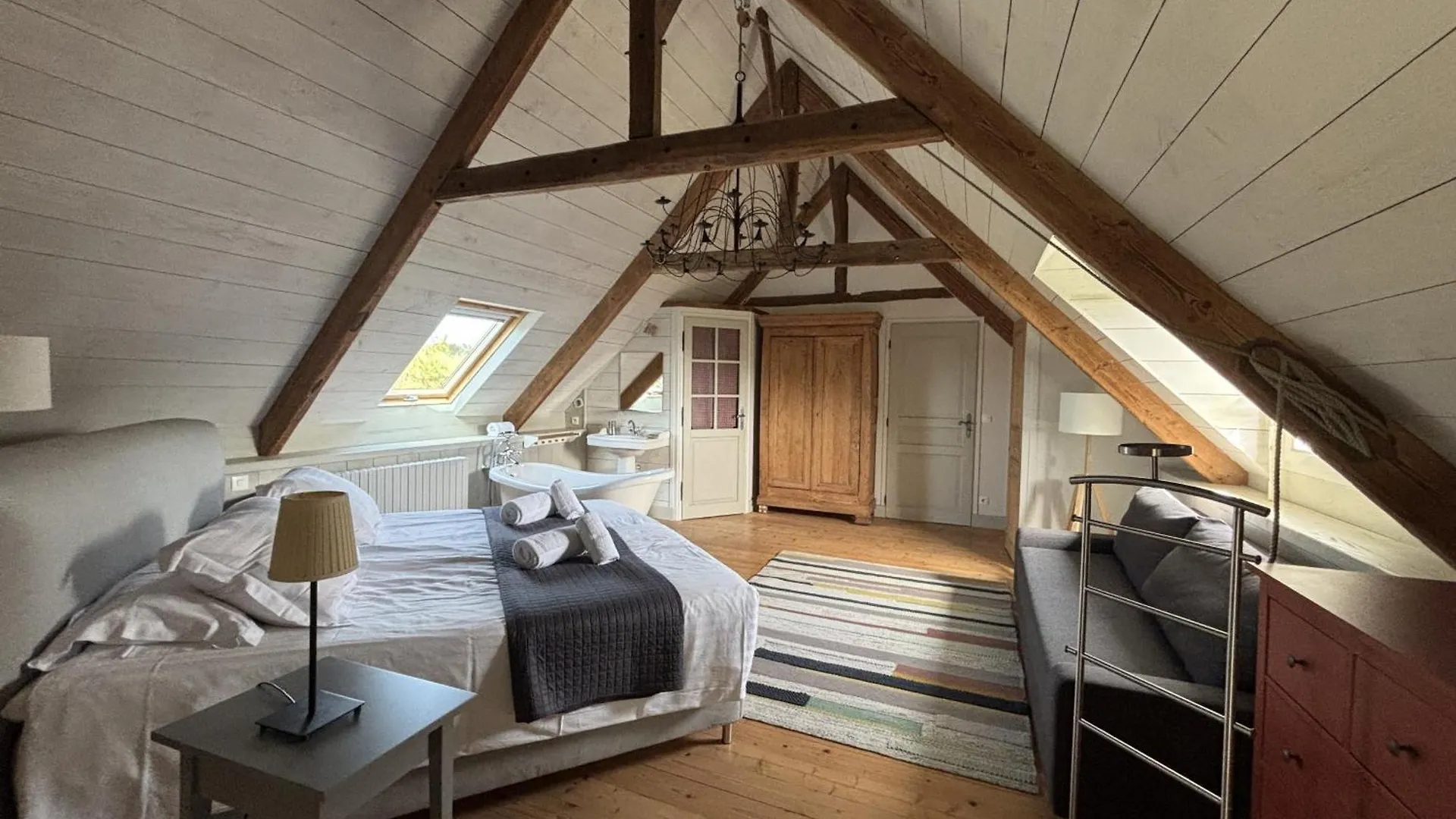 Douarenn Braz, Douarenn Braz A Haven Of Peace Villa Plougrescant